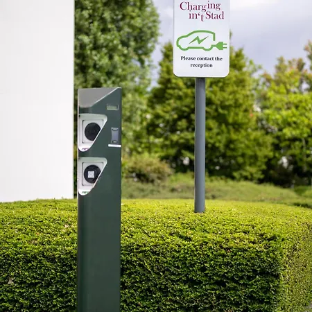 Crowne Plaza By Ihg Hotel 4*