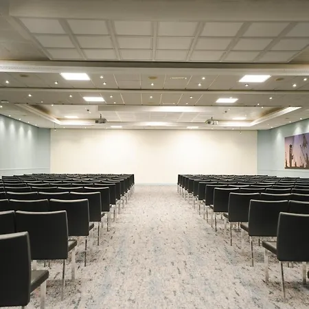 Crowne Plaza By Ihg 4*