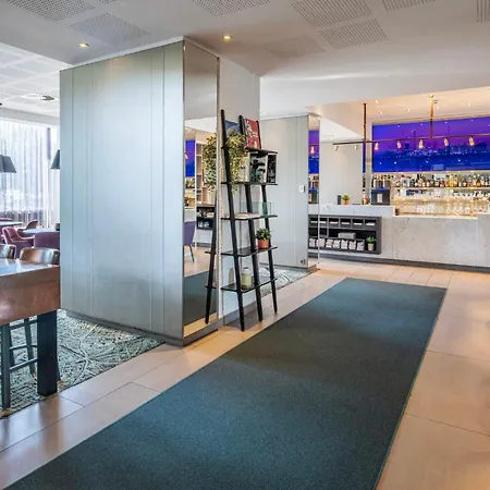 Crowne Plaza By Ihg 4* Antuérpia